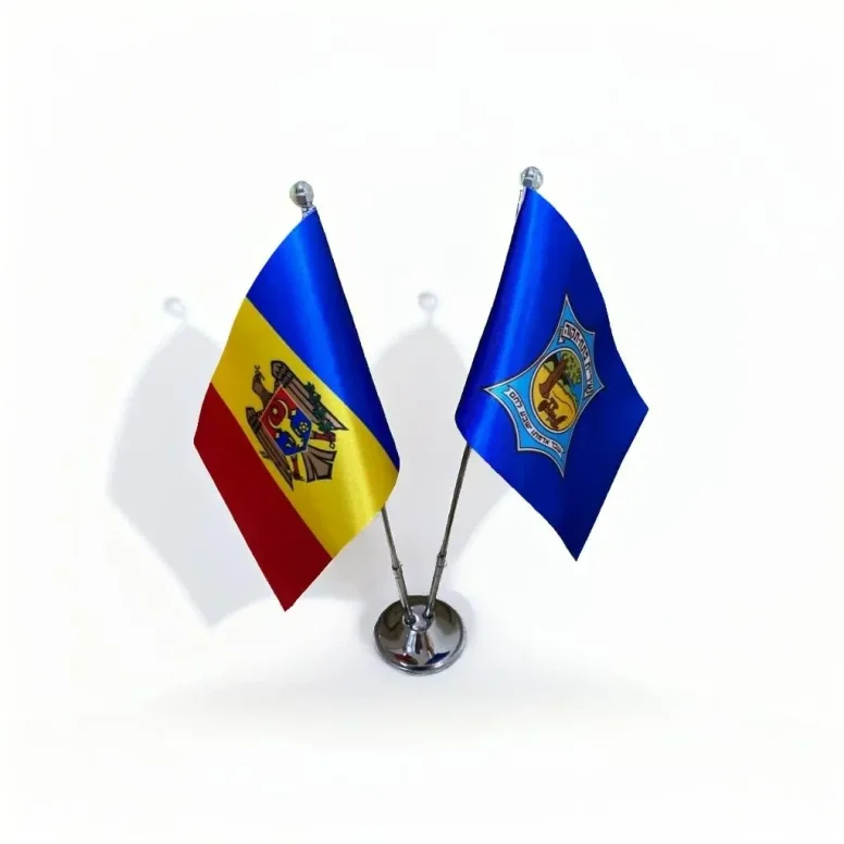 שושנת דגלונים עם שני קנים לשולחן או לדלפק