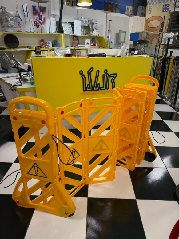 גדר 3.8 מטר פתוח