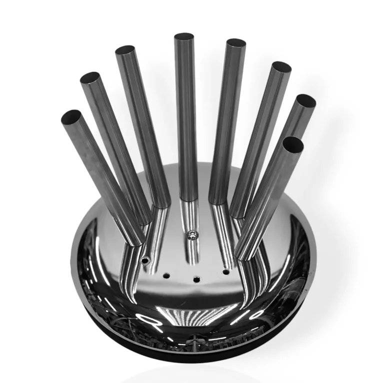 שושנת דגלים 8 קנים מניקל. בסיס מאסיבי עם משקולת.