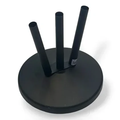 3 קנים שושנת דגלים שחור