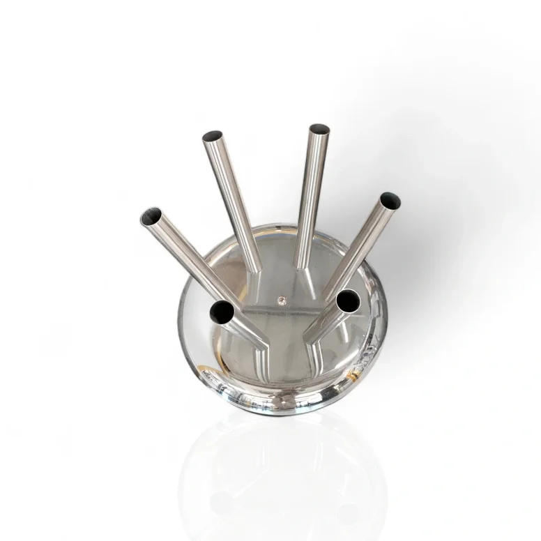 מעמד שושנת דגלים בעל שש קנים עשוי ניקל