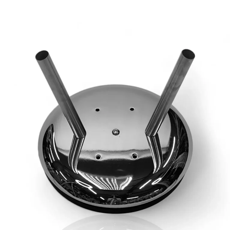 שושנת דגלים 2 קנים מניקל. בסיס מאסיבי עם משקולת.