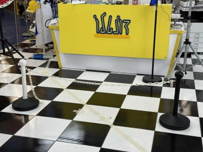 עמודי חבלול נמוכים עם שרשראות