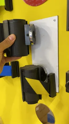 מתקן סרט נגלל עם יחידת קצה מגנטית