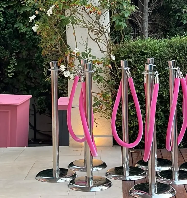 חבל תור ורוד מקטיפה לעמוד חבלול